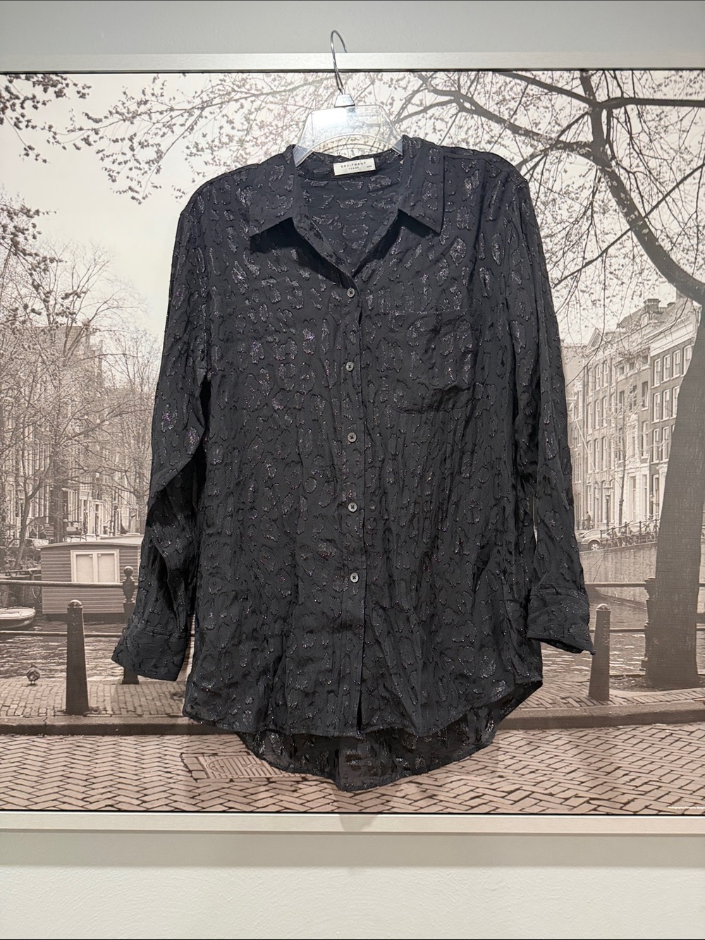 Equipment metallic leopard shirt